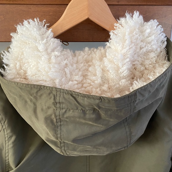 Lucky Brand Women’s Winter Sherpa Lined Stadium Coat - Picture 3 of 11
